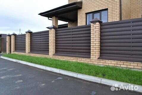 Заборы из профнастила