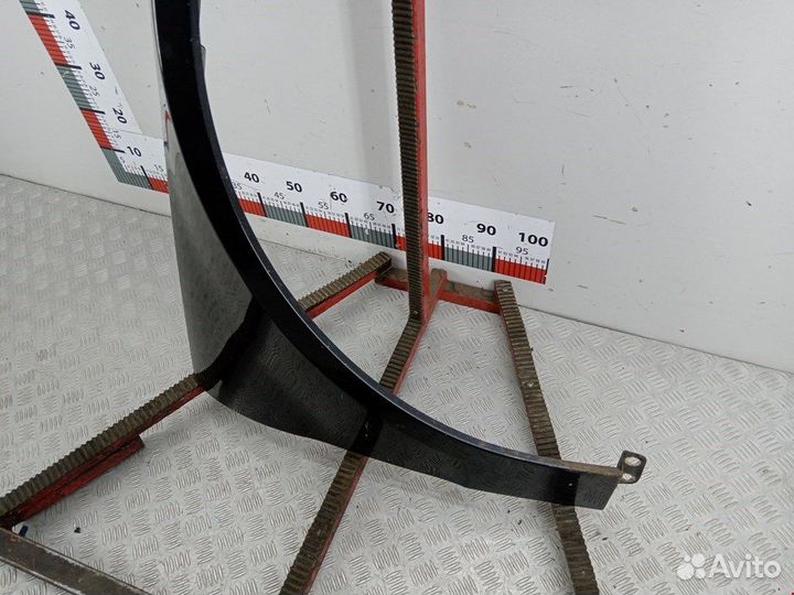 Крыло переднее правое