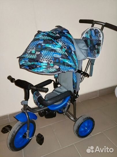 Детский трехколесный велосипед