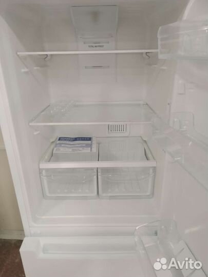 Холодильник Indesit как новый.Рассрочка без банков
