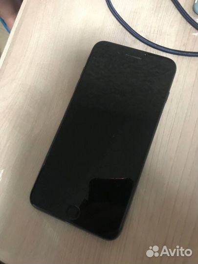 iPhone 8 Plus, 64 ГБ