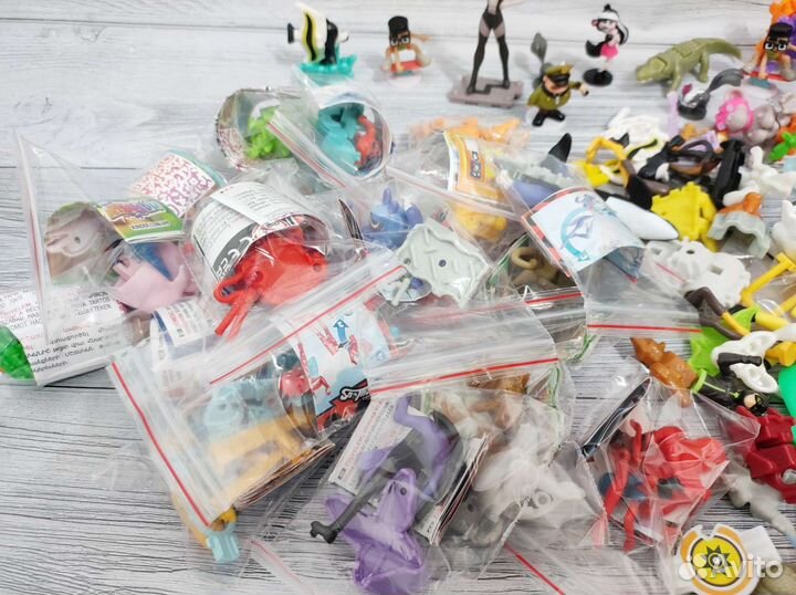 Игрушки из киндера пакетом