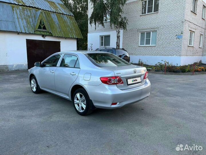 Toyota Corolla, 2011