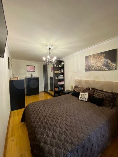 3-к. квартира, 96 м², 9/10 эт.