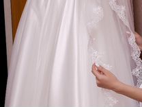 Свадьебное платье со шлейфом