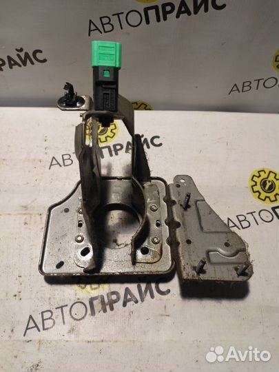 Кронштейн крепления педали Peugeot 308 EP6 2008