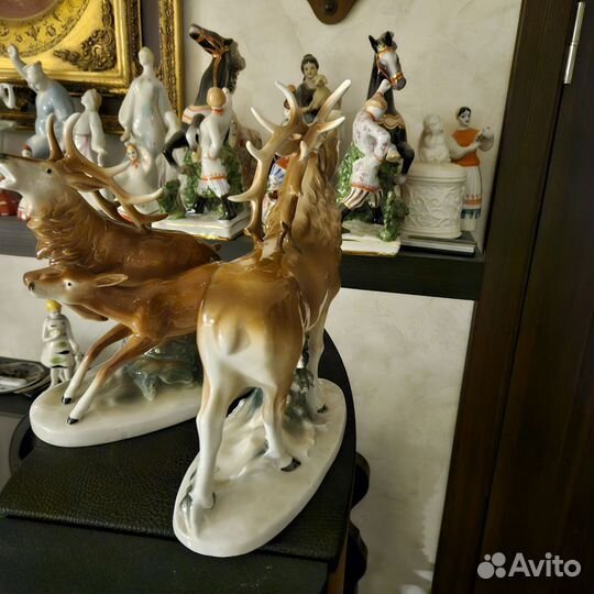 Пара фарфоровых статуэток Германия