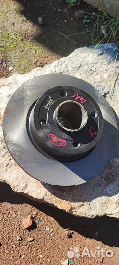 Задний диск Renault megan2
