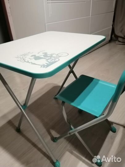 Детский стол и стул