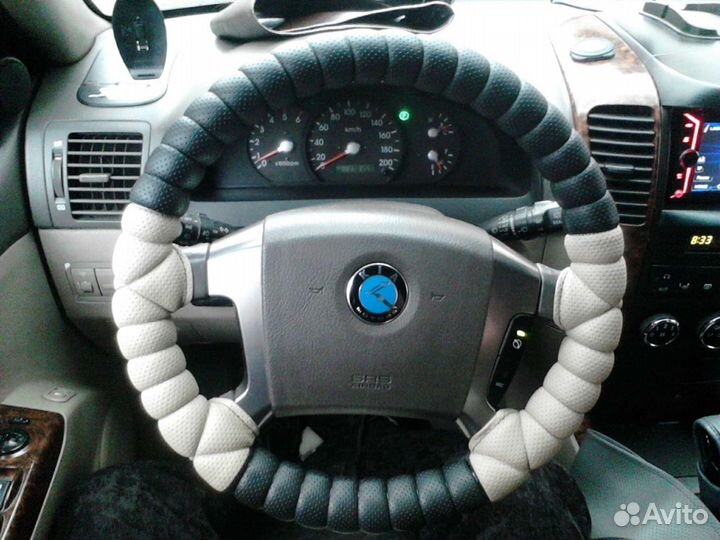 Кожаная оплетка руля ручной работы на любое авто