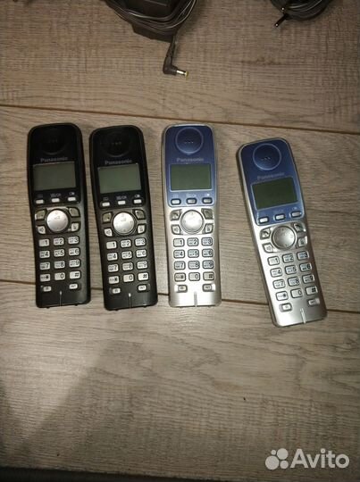 Домашние телефоны Panasonic KX-TGA720RU