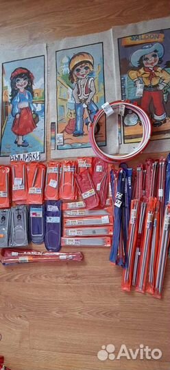 Вышивки, спицы, вилка для вязания, крючки, пяльцы