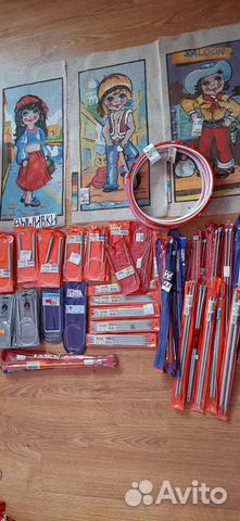 Вышивки, спицы, вилка для вязания, крючки, пяльцы