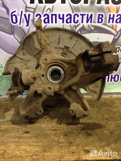 Кулак поворотный передний левый Skoda Yeti