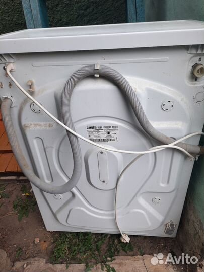 Стиральная машина на запчасти zanussi