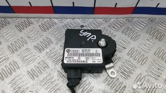 Блок управления audi Q7 (UAD01NC01)