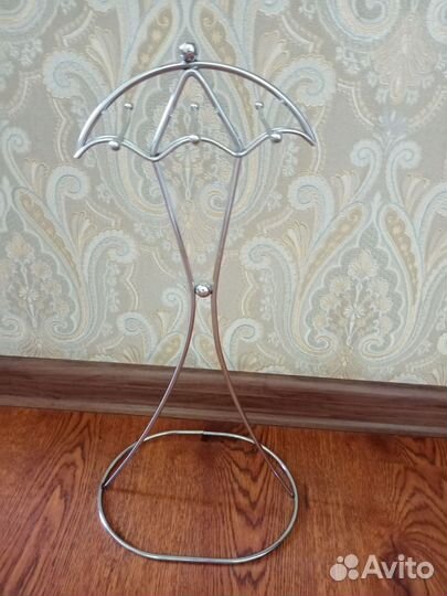 Подставки, держатели для кружек