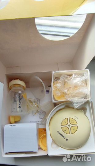 Электрический молокоотсос Medela