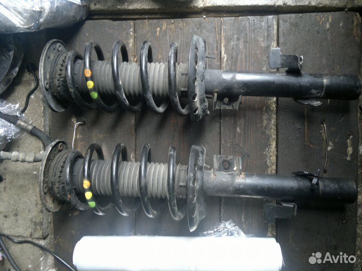 Амортизационные стойки в сборе Freelander 2