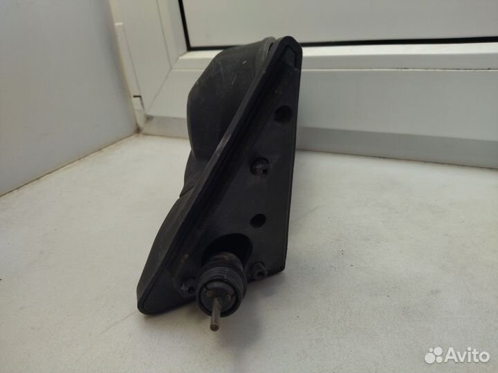 Боковое зеркало правое ваз 2107