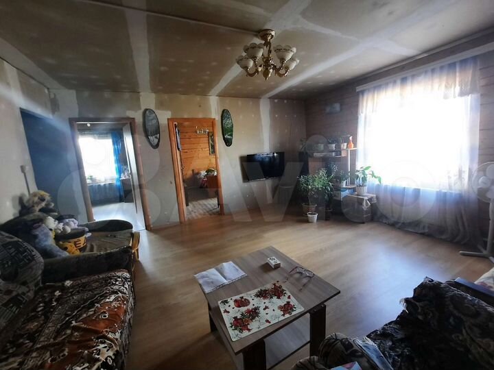 Дом 118,3 м² на участке 13,7 сот.