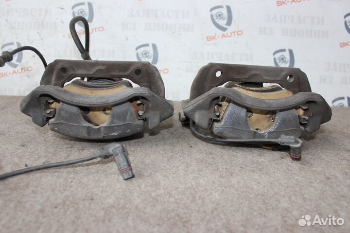 Передние суппорта Mercedes C200 W203