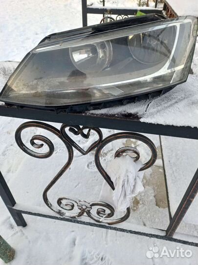 Фара передняя правая jetta 6