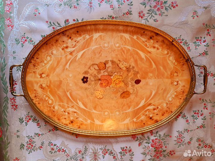Старинный поднос маркетри