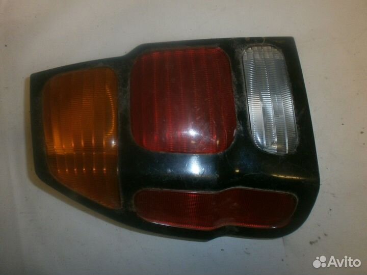 Фонарь задний левый (Mitsubishi Montero)