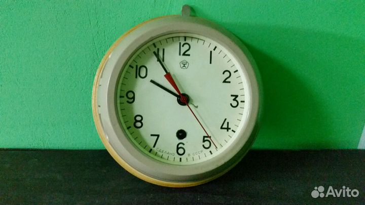 Часы корабельные