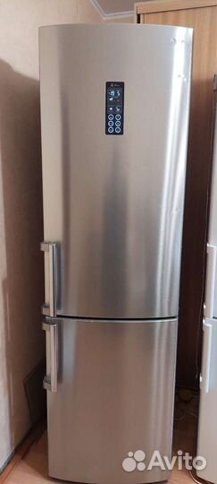 Холодильник LG металлик