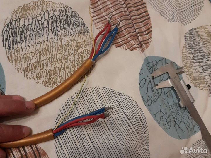 Акустический кабель van den hul