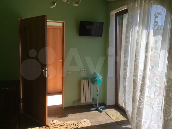 Комната 20 м² в 5-к., 3/3 эт.