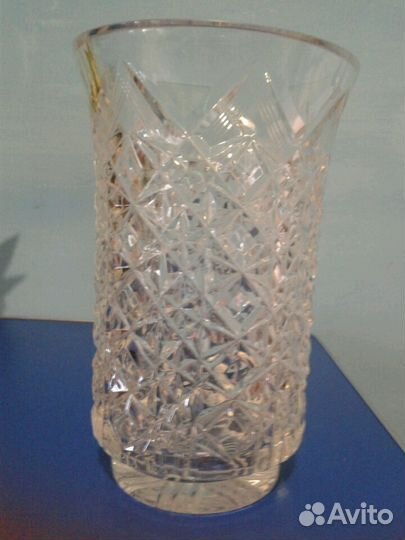 Хрустальная ваза