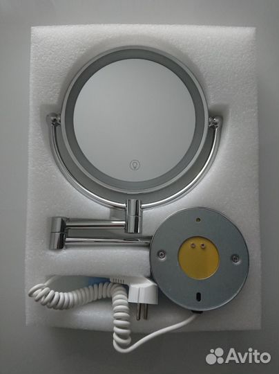 Продам зеркало двустороннее с подсветкой