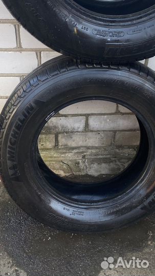 Michelin Latitude Tour 215/70 R16