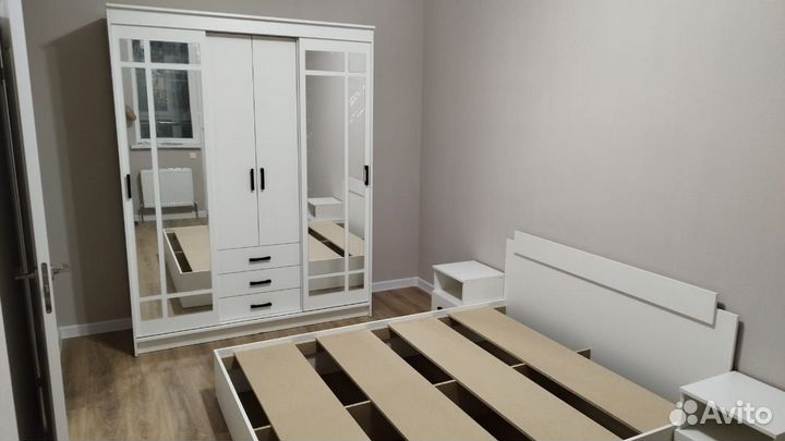 Спальный гарнитур Новый / Белая мебель для спальни