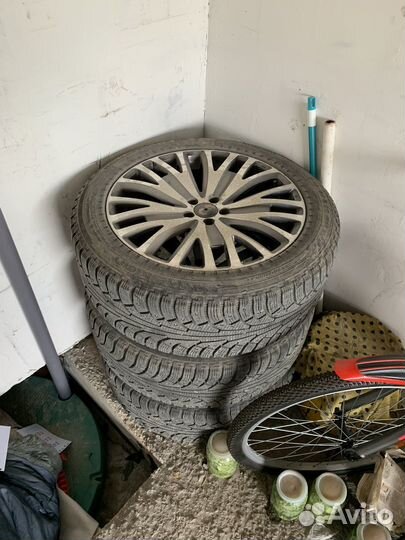 Шины и диски Range Rover R20