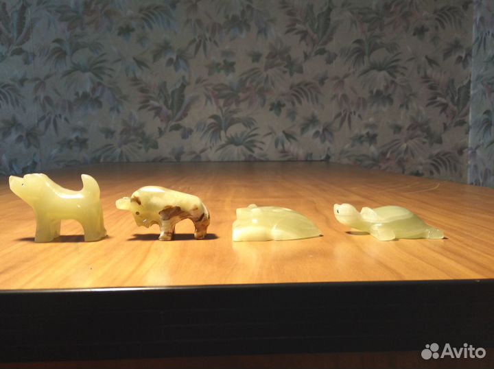 Фигурки животных из натурального камня и другие