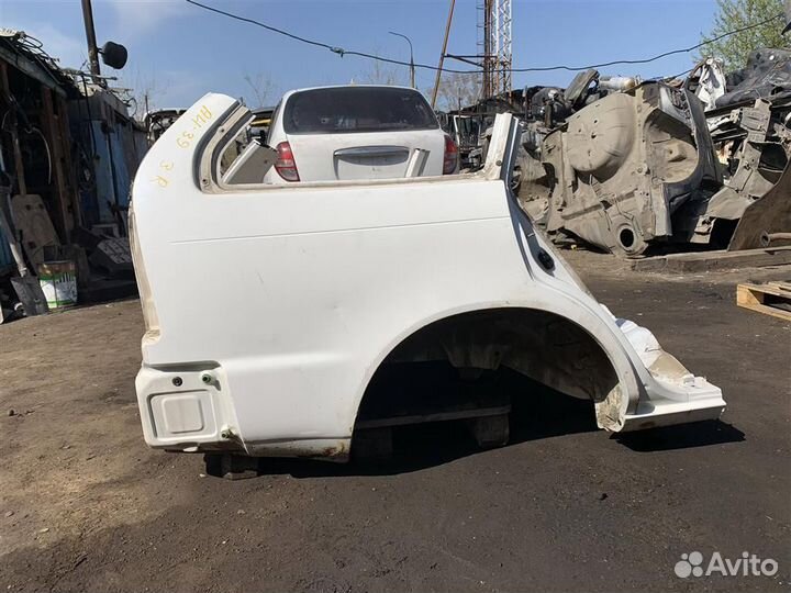 Крыло заднее R toyota corolla EE103