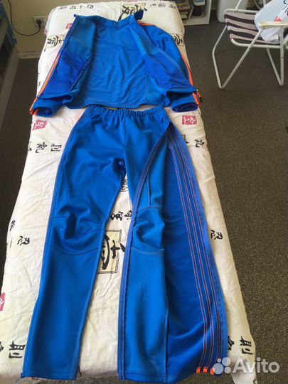 Лыжный разминочный костюм