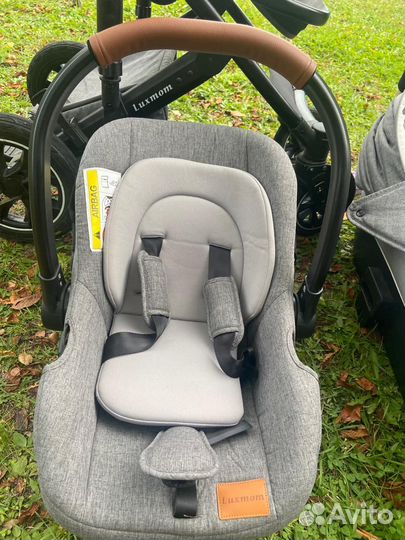 Коляска 3 в 1 с автолюлькой