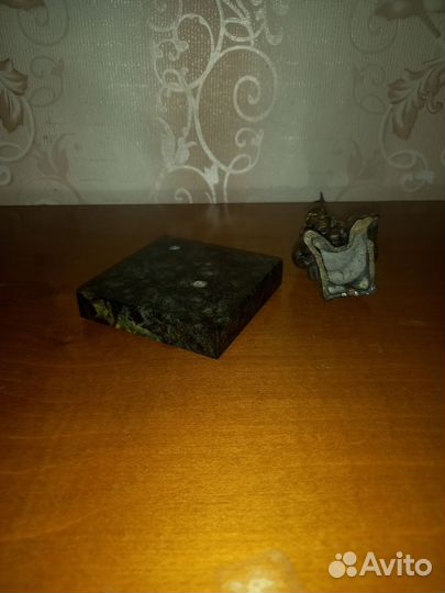 Бронзовая статуэтка