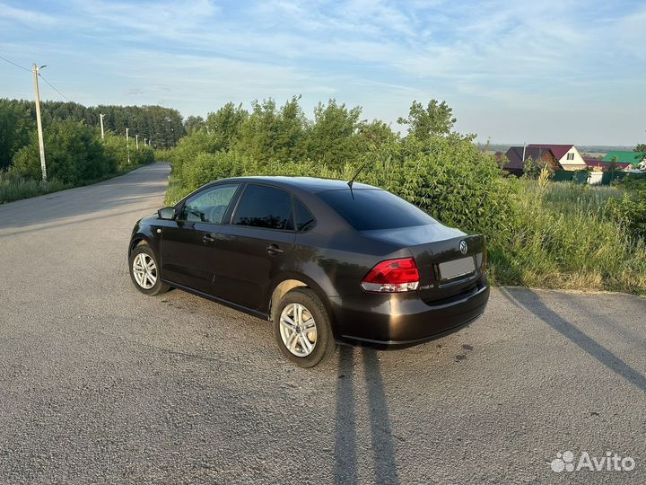 Volkswagen Polo 1.6 AT, 2014, 84 163 км