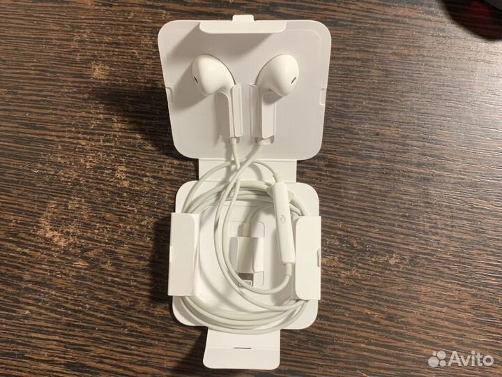 Наушники apple earpods lightning