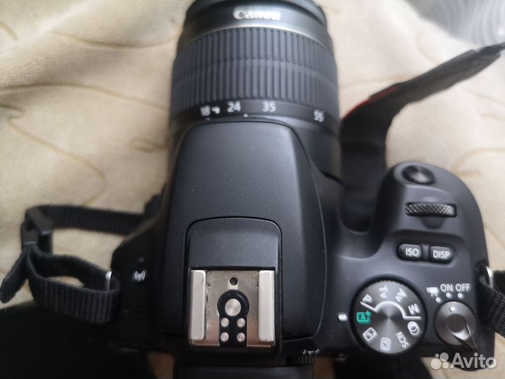 Зеркальный фотоаппарат canon