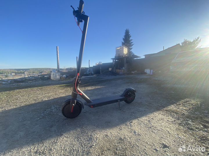 Электрический самокат Xiaomi eScooter