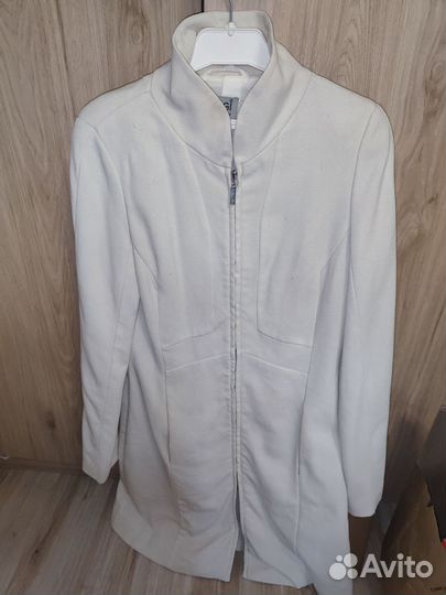 Пальто женское белое