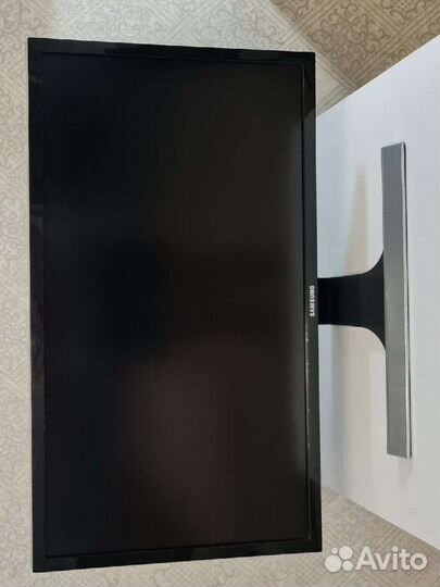 Монитор разбитый Samsung 28