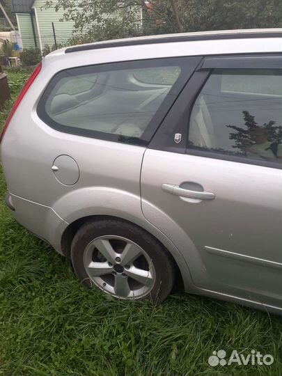 Ford Focus 1.6 AT, 2006, 192 000 км